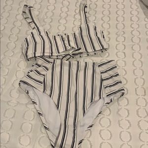 Cupshe highwaisted bikini size medium